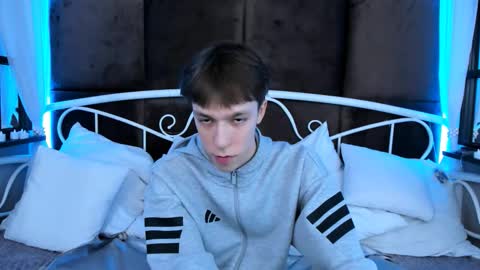 Snapshot of mark_branston chatting on 1, 12, 2025 Mark online show from 1, 12, 2025