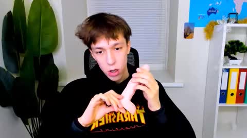 Snapshot of mark_branston chatting on 15, 12, 2025 Mark online show from 15, 12, 2025