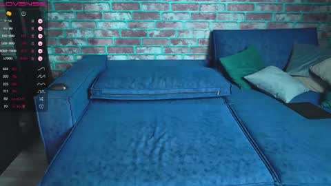 Mark online show from 15, 2, 2025