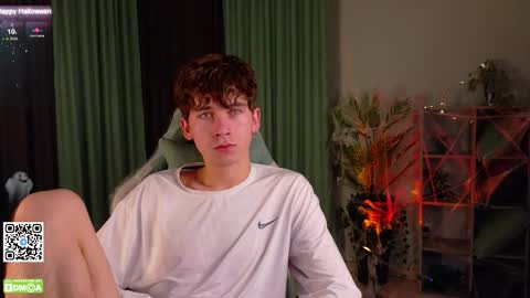 Snapshot of mark_safr chatting on 30, 10, 2025 Mark online show from 30, 10, 2025