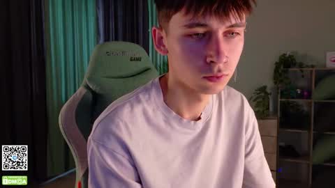 Snapshot of mark_safr chatting on 18, 11, 2025 Mark online show from 18, 11, 2025