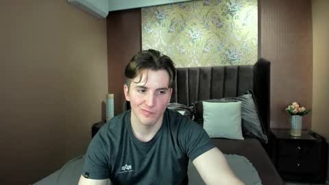 Mark online show from 14, 11, 2025