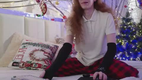 Snapshot of markglover chatting on 17, 12, 2025 Mark online show from 17, 12, 2025