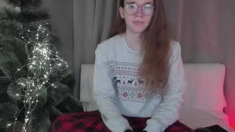 Snapshot of markglover chatting on 18, 12, 2025 Mark online show from 18, 12, 2025