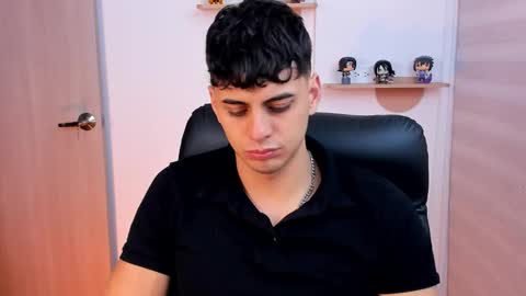 Snapshot of markpotier chatting on 22, 12, 2025 MARK online show from 22, 12, 2025