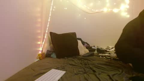 Snapshot of markymark101825061 chatting on 7, 1, 2025 markymark101825061 online show from 7, 1, 2025