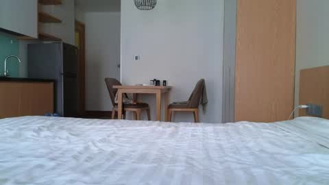 Mary online show from 15, 4, 2026