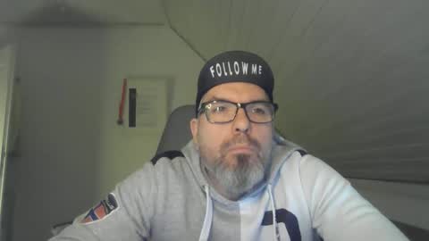 Snapshot of marriedcock1980 chatting on 15, 12, 2025 marriedcock1980 online show from 15, 12, 2025