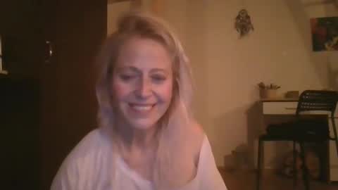 MaryGoRound online show from 17, 1, 2025
