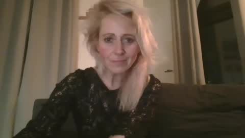 MaryGoRound online show from 23, 1, 2025