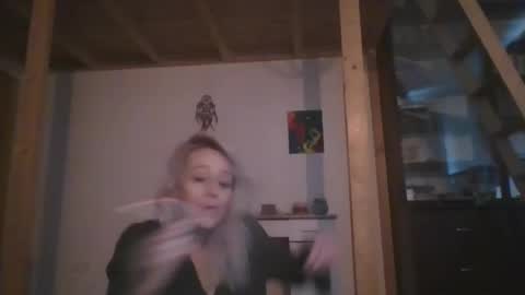 MaryGoRound online show from 29, 1, 2025