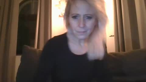 MaryGoRound online show from 28, 2, 2025