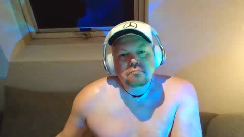 Snapshot of mars0481 chatting on 14, 12, 2025 mars0481 online show from 14, 12, 2025