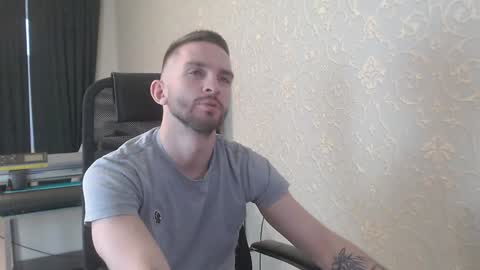 Snapshot of marselle_looker chatting on 6, 2, 2025 Marselle online show from 6, 2, 2025