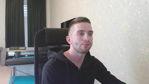 Snapshot of marselle_looker chatting on 12, 3, 2025 Marselle online show from 12, 3, 2025