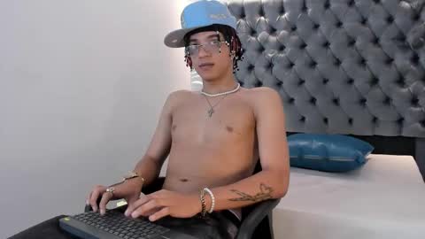 Snapshot of marshall_spencer chatting on 3, 12, 2025 MARSHALL online show from 3, 12, 2025