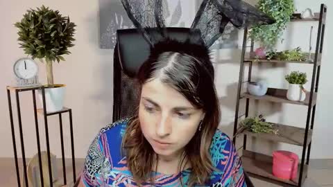 martaedams online show from 7, 10, 2025