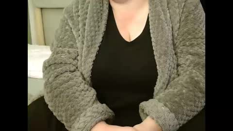 Snapshot of marthabriest chatting on 7, 2, 2025 Martha online show from 7, 2, 2025