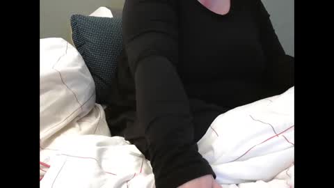 Snapshot of marthabriest chatting on 16, 2, 2025 Martha online show from 16, 2, 2025