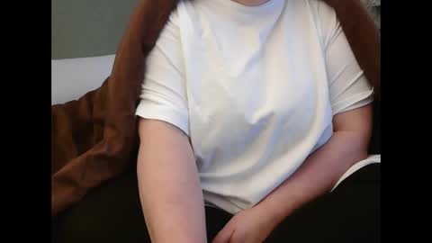 Snapshot of marthabriest chatting on 6, 3, 2025 Martha online show from 6, 3, 2025