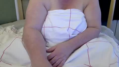 Snapshot of marthabriest chatting on 10, 9, 2025 Martha online show from 10, 9, 2025