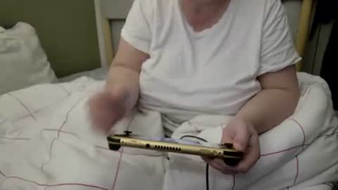 Snapshot of marthabriest chatting on 14, 11, 2025 Martha online show from 14, 11, 2025