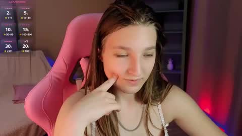 Snapshot of marthalune chatting on 17, 9, 2025 Martha online show from 17, 9, 2025