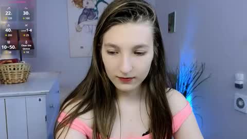 Snapshot of marthalune chatting on 20, 9, 2025 Martha online show from 20, 9, 2025