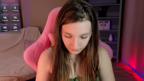 Snapshot of marthalune chatting on 25, 9, 2025 Martha online show from 25, 9, 2025