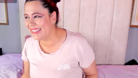 Marthina  online show from 15, 11, 2025