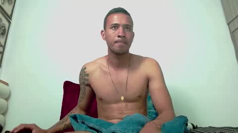 Snapshot of martin_smith20 chatting on 17, 11, 2025 martin_smith20 online show from 17, 11, 2025