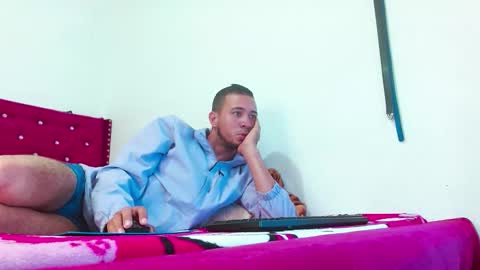 Snapshot of martin_smith20 chatting on 19, 12, 2025 martin_smith20 online show from 19, 12, 2025