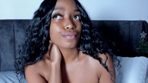 Laura online show from 31, 12, 2024
