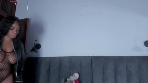 Laura online show from 13, 11, 2025