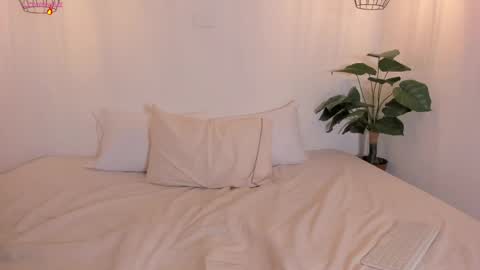 Snapshot of martina_jackson_ chatting on 1, 6, 2026 Laura online show from 1, 6, 2026