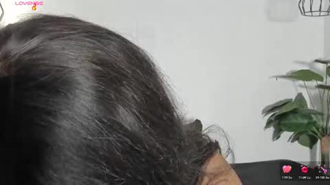 Snapshot of martina_jackson_ chatting on 23, 6, 2026 Laura online show from 23, 6, 2026