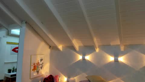 martina mIIler online show from 10, 4, 2026