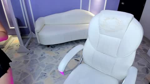 Martina  online show from 4, 2, 2025