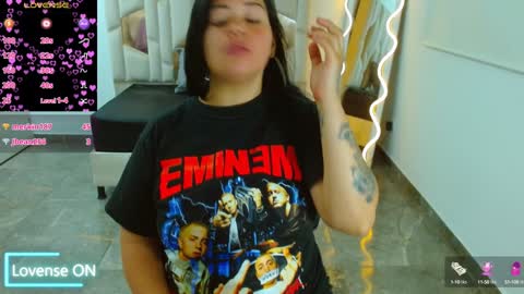 Snapshot of martina_tay chatting on 23, 1, 2025 Hey im martina online show from 23, 1, 2025