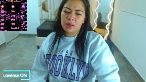 Snapshot of martina_tay chatting on 4, 2, 2025 Hey im martina online show from 4, 2, 2025