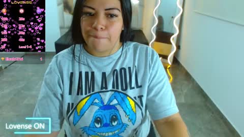 Snapshot of martina_tay chatting on 4, 2, 2025 Hey im martina online show from 4, 2, 2025