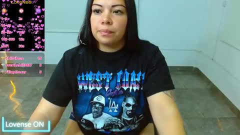 Snapshot of martina_tay chatting on 3, 3, 2025 Hey im martina online show from 3, 3, 2025