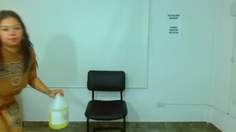 Snapshot of martina_tay chatting on 10, 3, 2025 Hey im martina online show from 10, 3, 2025