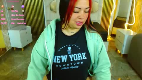 Snapshot of martina_tay chatting on 1, 10, 2025 Hey im martina online show from 1, 10, 2025