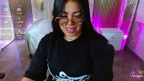 Snapshot of martina_tay chatting on 5, 6, 2026 Hey im martina online show from 5, 6, 2026