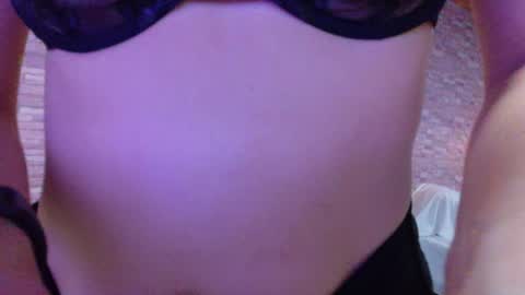 Snapshot of martina_thompson69 chatting on 21, 11, 2025 Martina online show from 21, 11, 2025