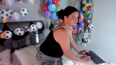 Snapshot of martinamilff chatting on 25, 6, 2026 Martina online show from 25, 6, 2026