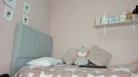 Snapshot of mary_cute9 chatting on 6, 10, 2025 mary_cute9 online show from 6, 10, 2025
