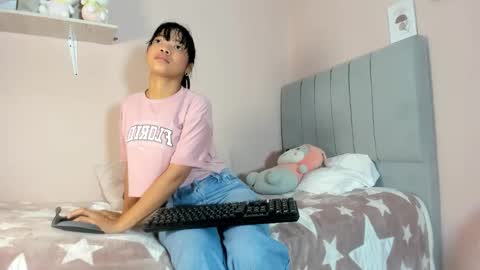 mary_cute9 online show from 1, 12, 2025
