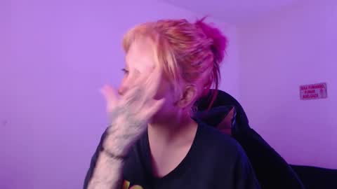                      100   online show from 24, 11, 2025